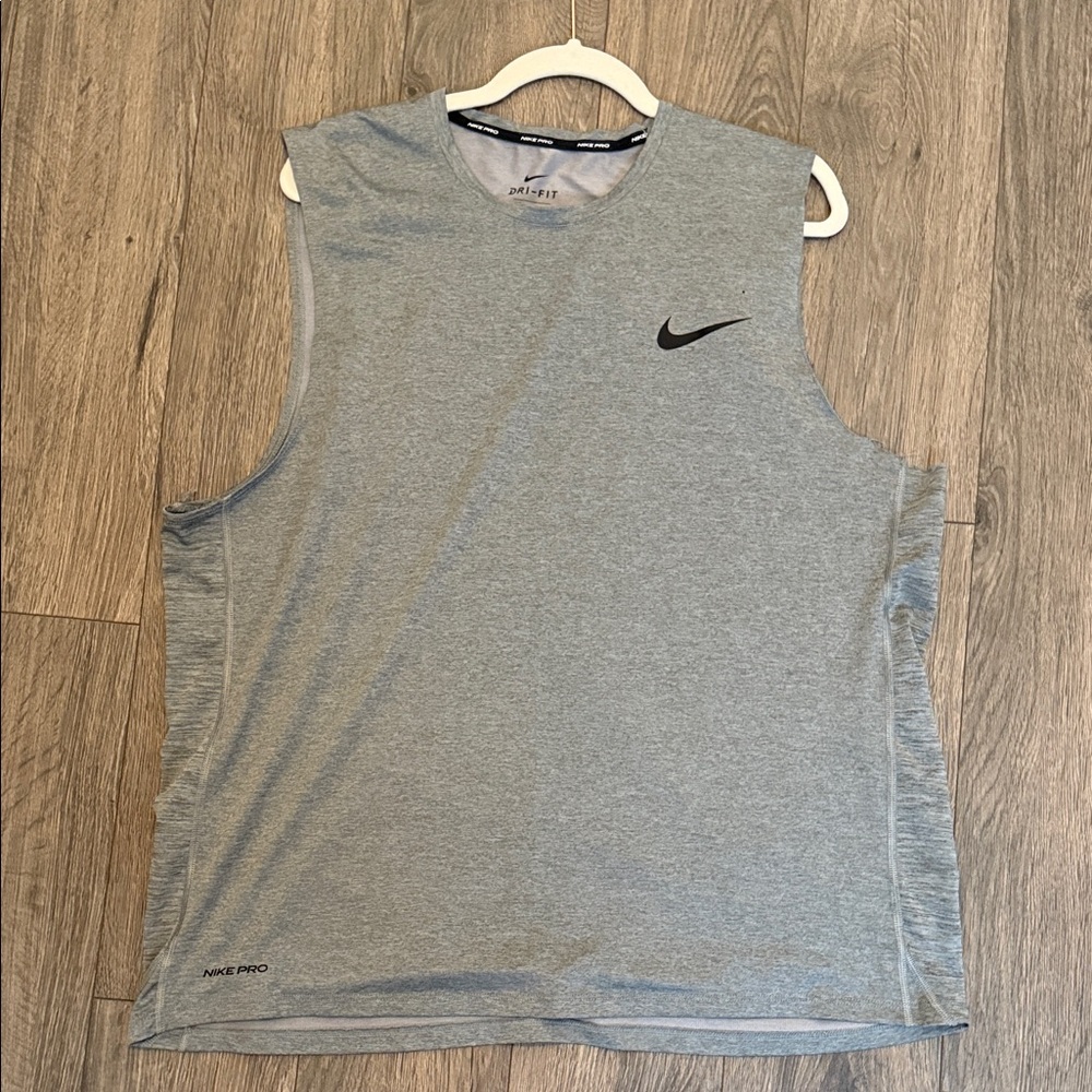 Nike Men's Heather Gray Tank Top